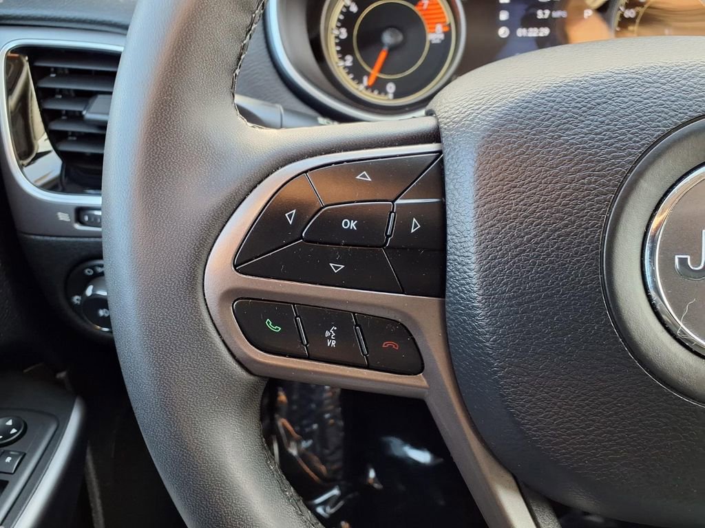 Certified 2021 Jeep Cherokee Limited image 13