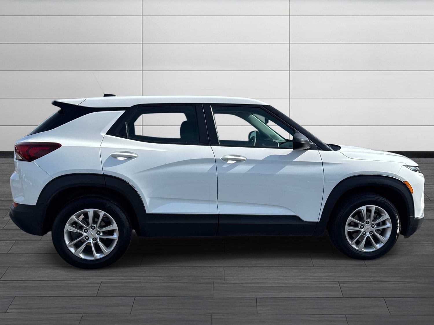 Used 2024 Chevrolet TrailBlazer LS image 3