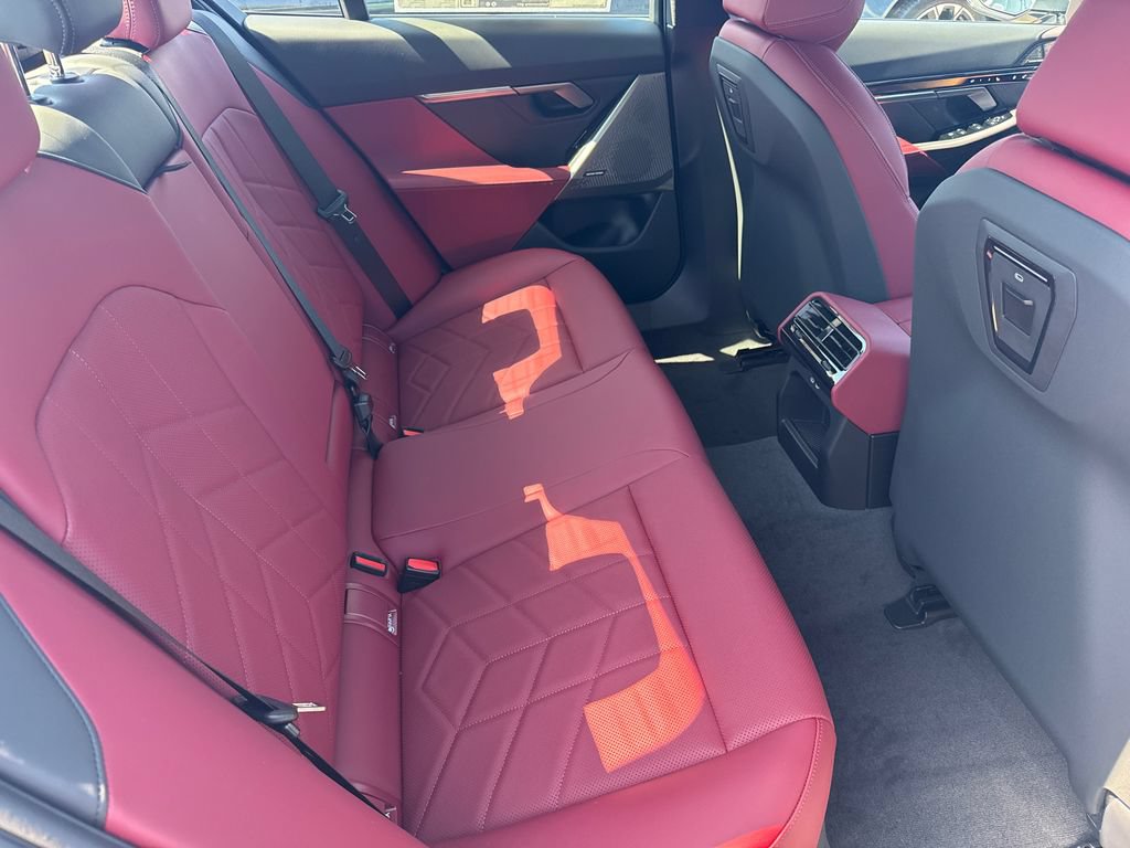 New 2027 BMW i5 M60 w/ M Sport Package AWD/4WD image 16