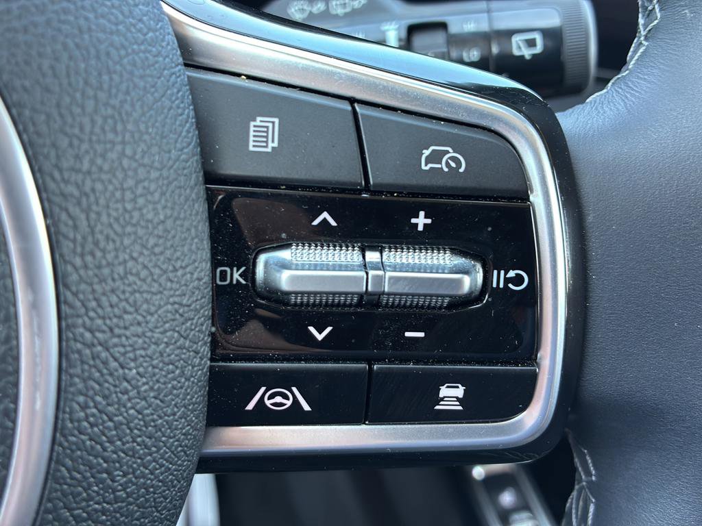 Certified 2024 Kia Sorento S AWD/4WD image 37