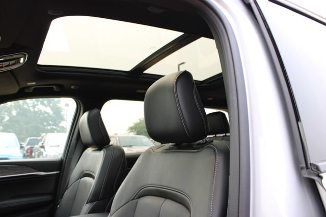New 2026 Jeep Grand Cherokee Limited AWD/4WD image 32