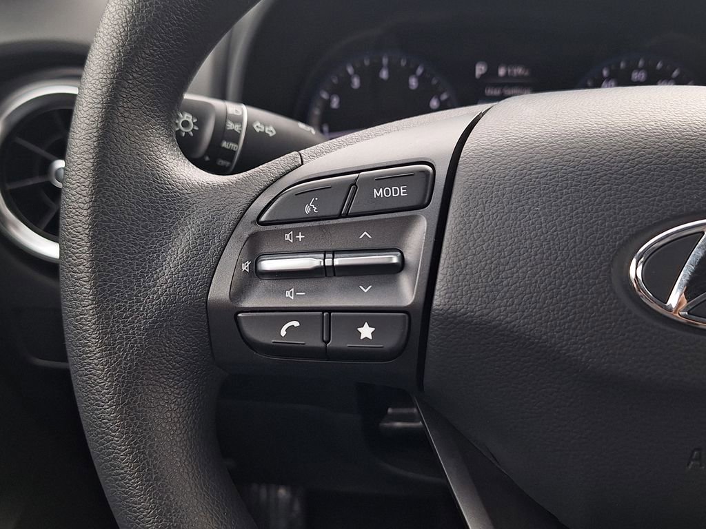 Certified 2023 Hyundai Kona SEL AWD/4WD image 16