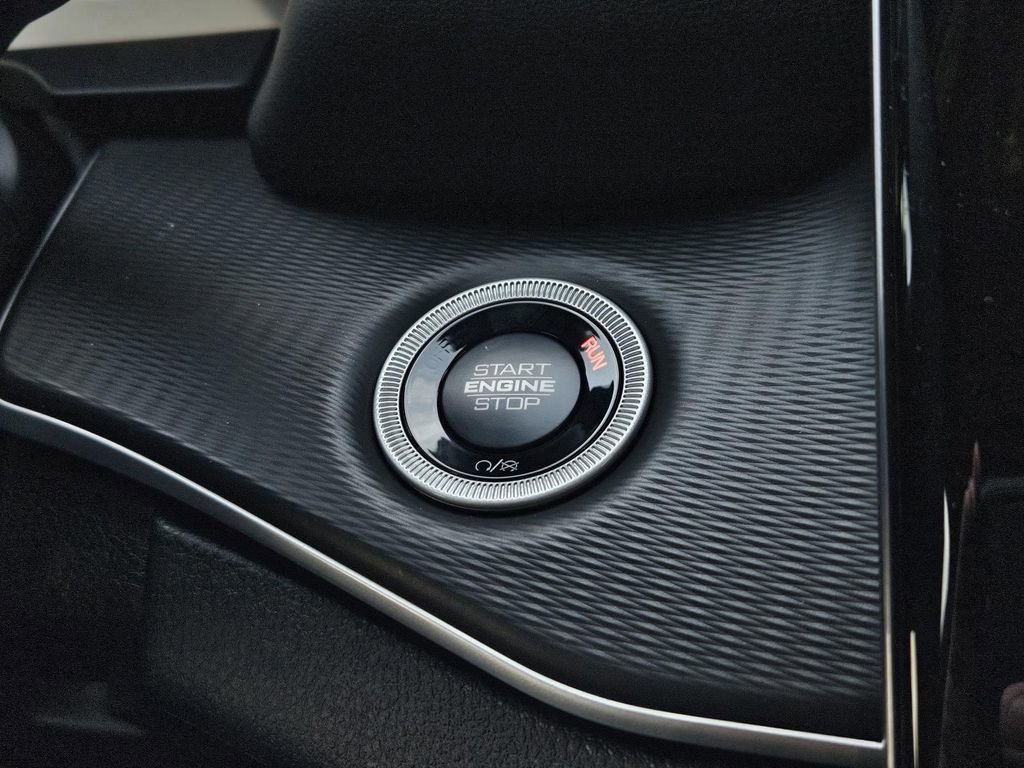 New 2026 Jeep Grand Cherokee L Laredo RWD image 25