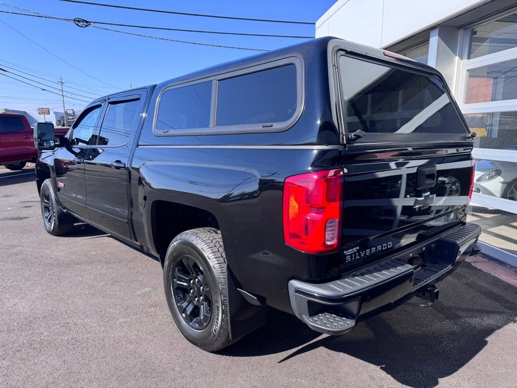 Used 2017 Chevrolet Silverado 1500 LTZ Z71 w/ Midnight Edition AWD/4WD image 3