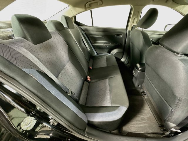 Used 2024 Nissan Versa SV FWD image 24