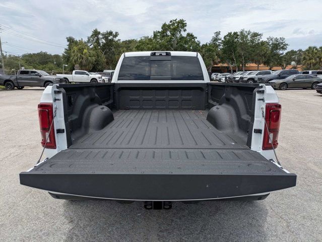 New 2026 RAM 3500 Big Horn AWD/4WD image 12