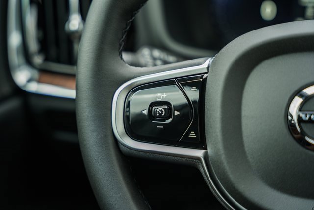 New 2026 Volvo V60 B5 Cross Country Plus w/ Protection Package Premier image 28