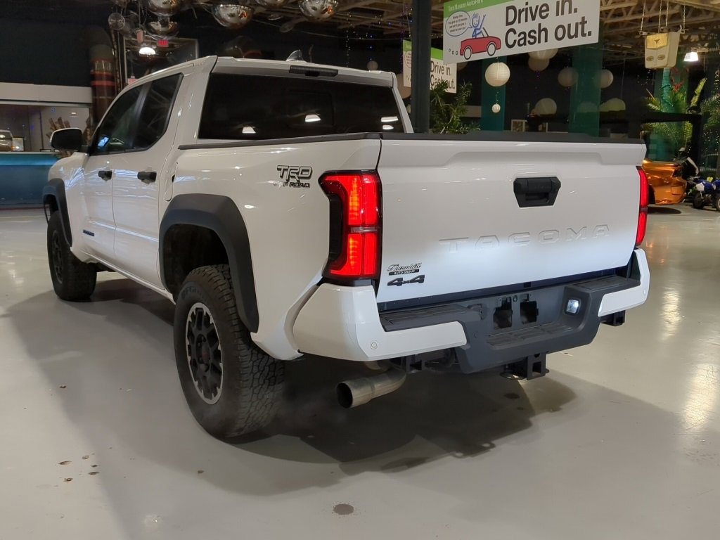 Used 2024 Toyota Tacoma TRD Off-Road w/ TRD Off Road Upgrade Package image 10