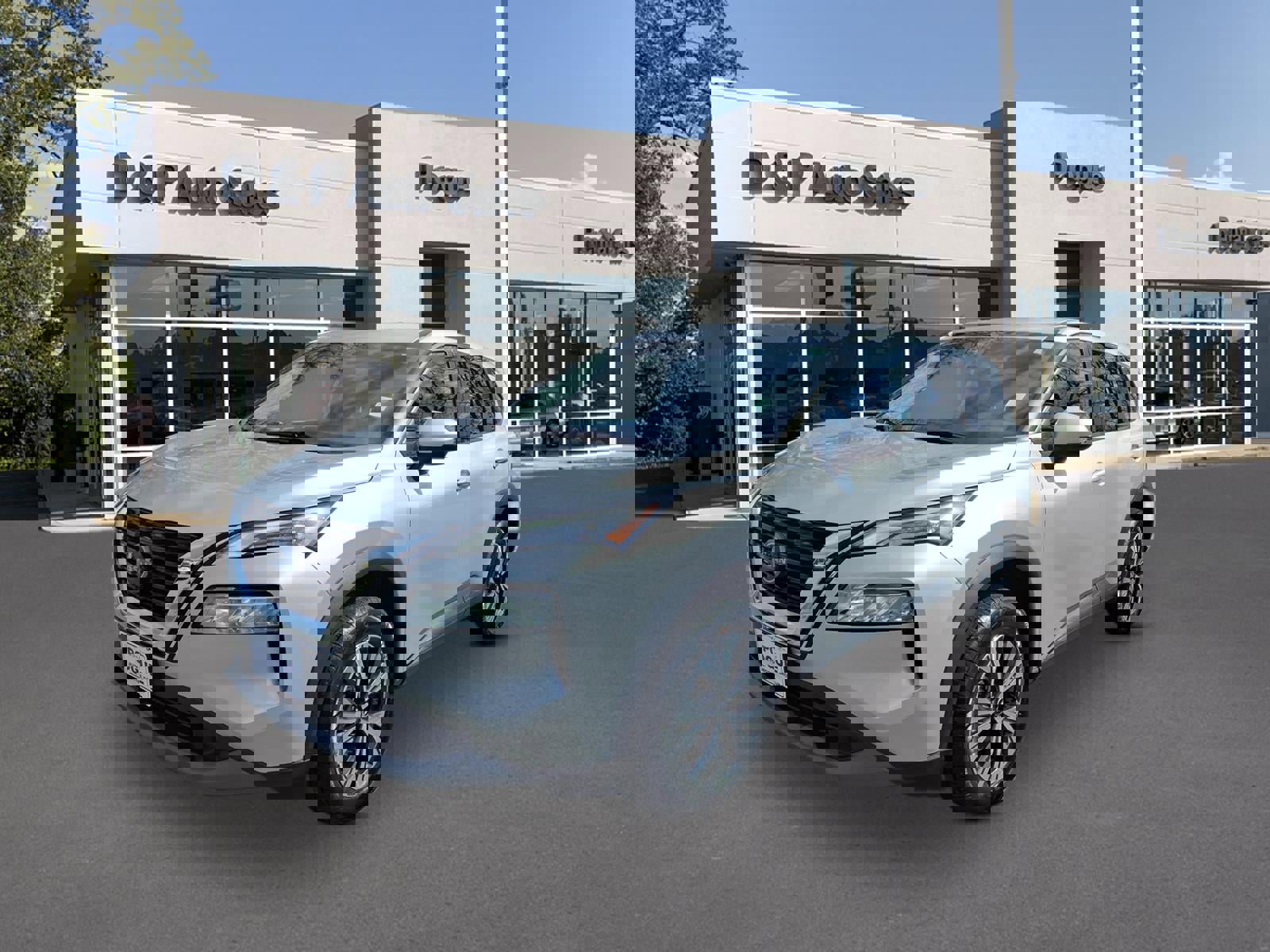 Used 2022 Nissan Rogue SV image 4