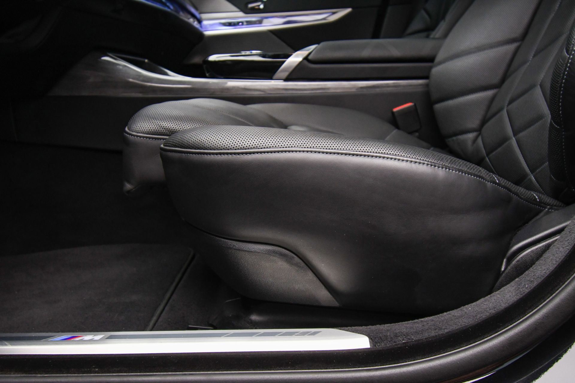 Used 2024 BMW 760i xDrive 760i xDrive image 41