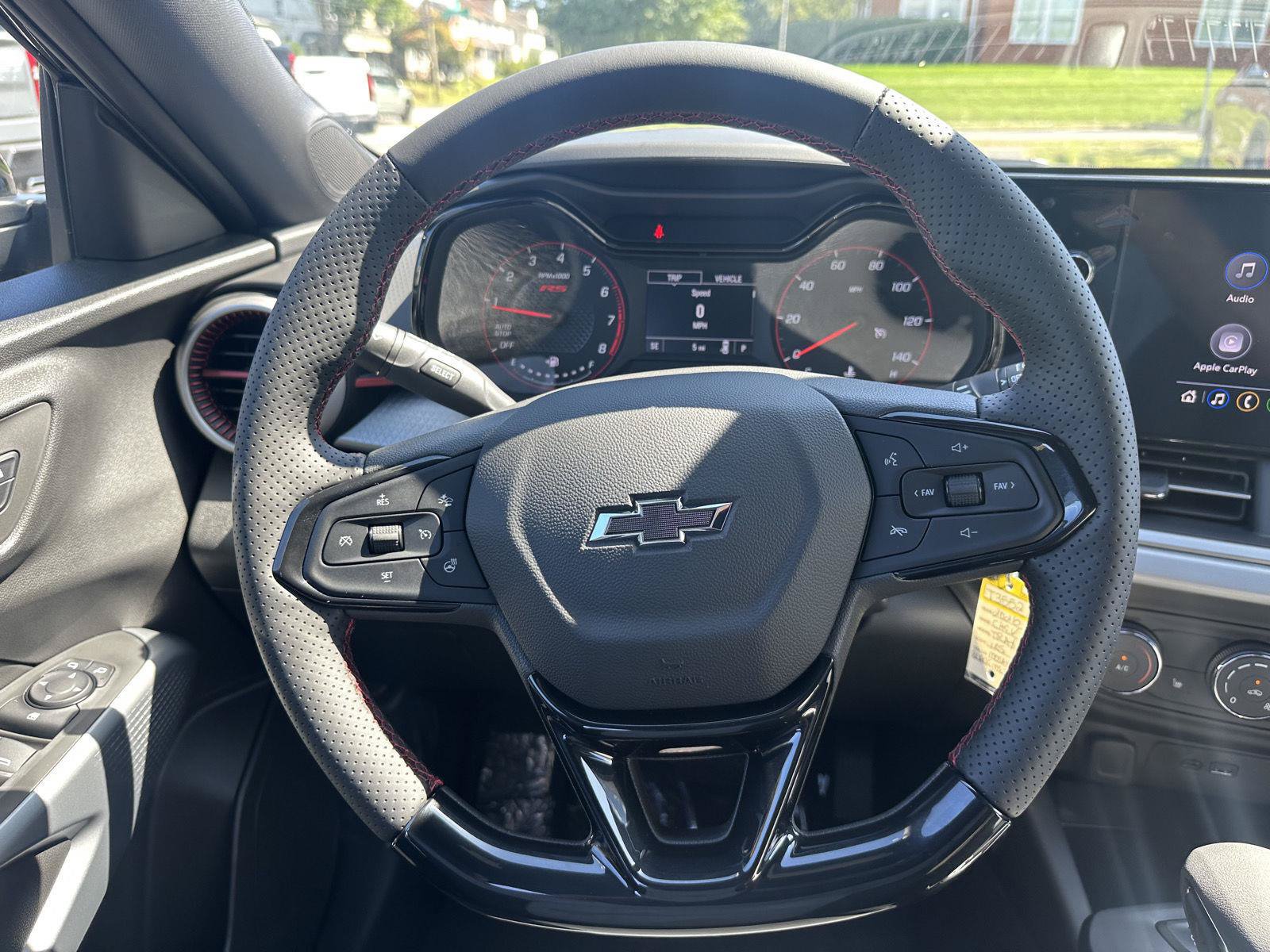New 2026 Chevrolet Trax RS w/ Sunroof Package FWD image 20