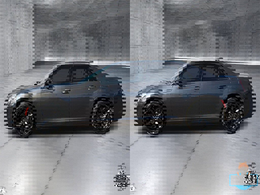 Certified 2023 Chrysler 300 Touring w/ Sport Appearance Package image 3