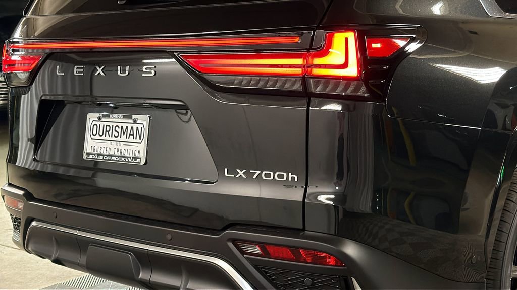 New 2026 Lexus LX 700h F Sport image 9