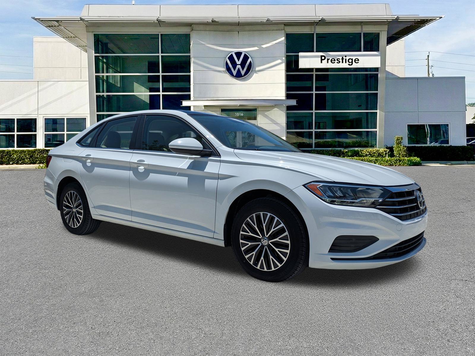 Used 2019 Volkswagen Jetta SE w/ Cold Weather Package