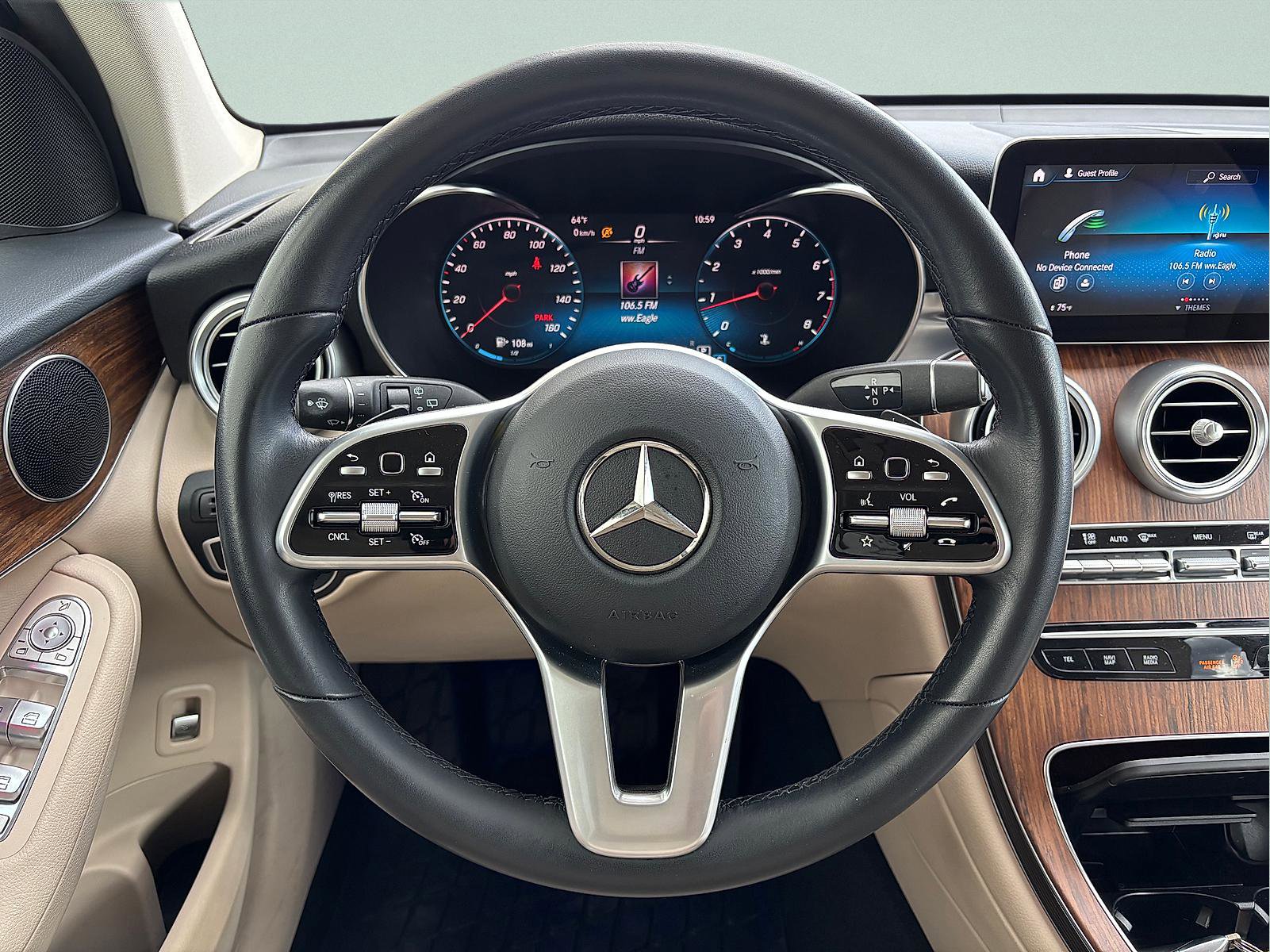 Used 2022 Mercedes-Benz GLC 300 4MATIC image 17