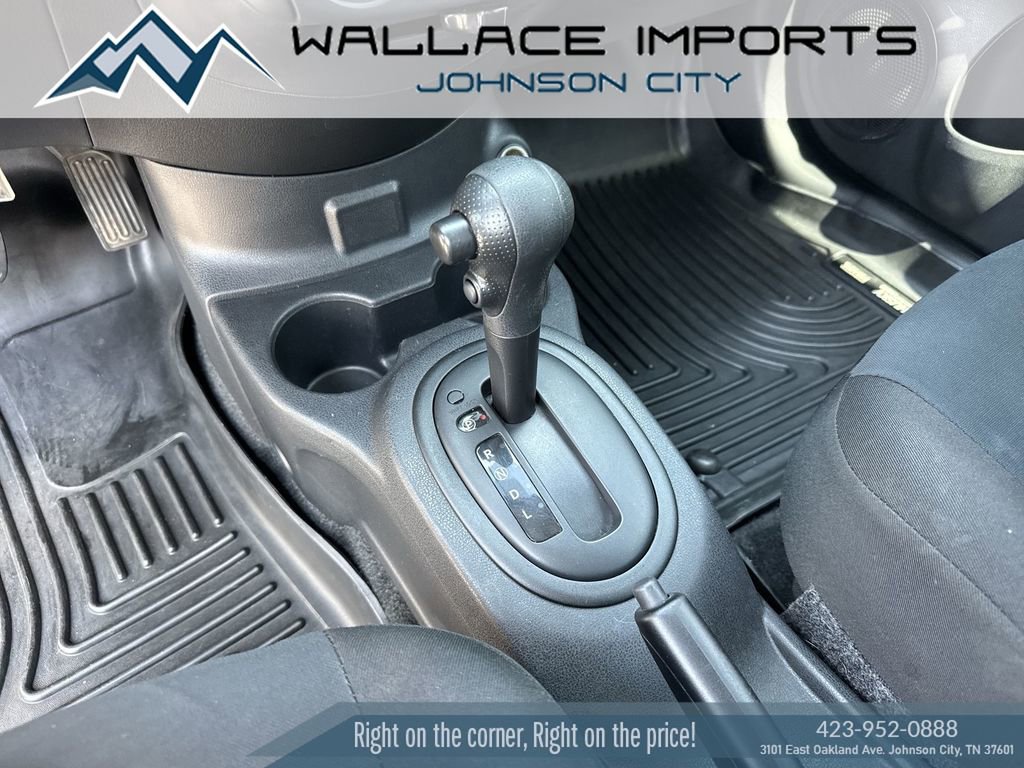 Used 2018 Nissan Versa S Plus FWD image 16