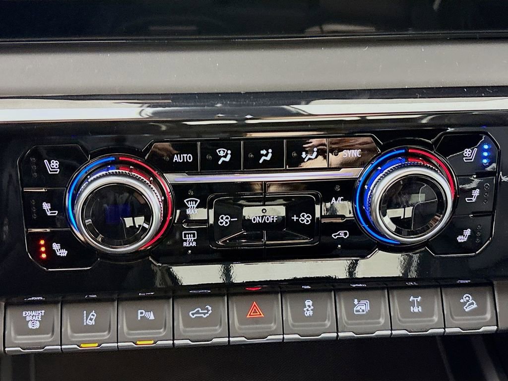 New 2026 GMC Sierra 2500 AT4X AWD/4WD image 20