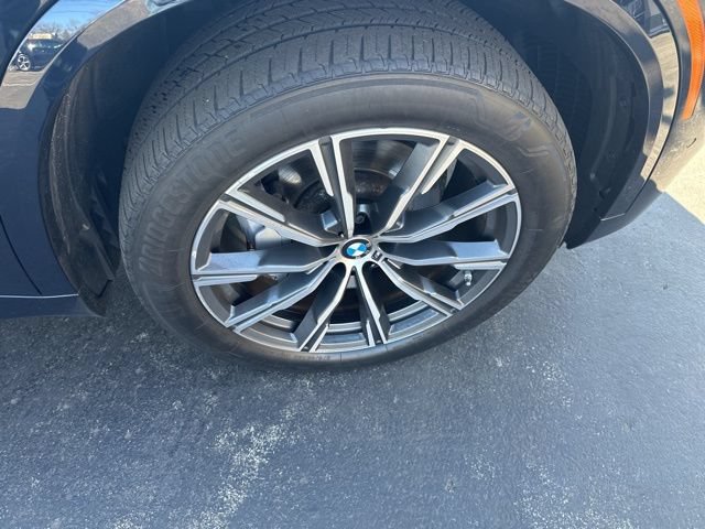 Used 2023 BMW X5 xDrive40i w/ M Sport Package AWD/4WD image 22