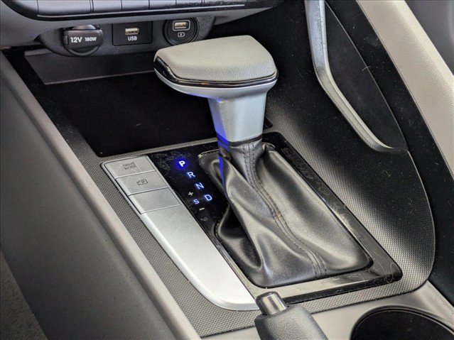 Used 2023 Hyundai Elantra SEL FWD image 8