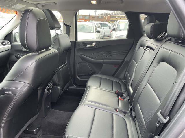Used 2022 Ford Escape SEL w/ Technology Package image 11