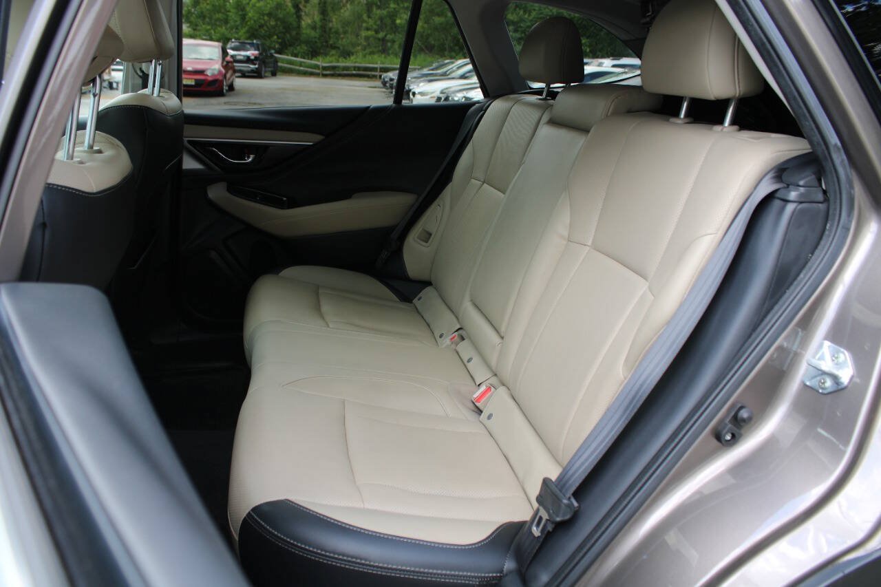 Used 2021 Subaru Outback Limited XT AWD/4WD image 28