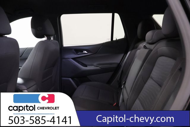 Used 2026 Chevrolet Equinox LT FWD image 32