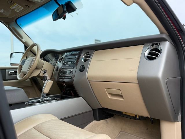 Used 2014 Ford Expedition XLT w/ Equipment Group 202A image 18