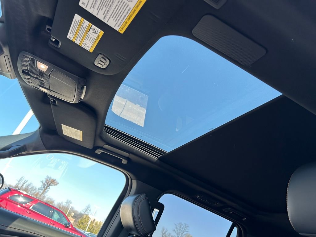 Used 2023 Ford Expedition Platinum image 25