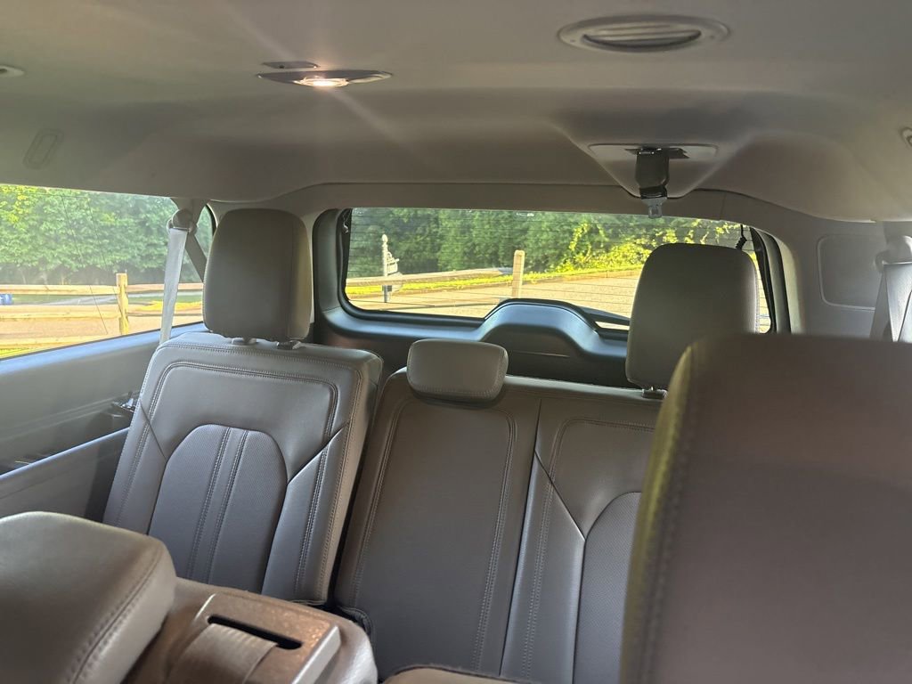 Used 2021 Ford Expedition Max Limited RWD image 15