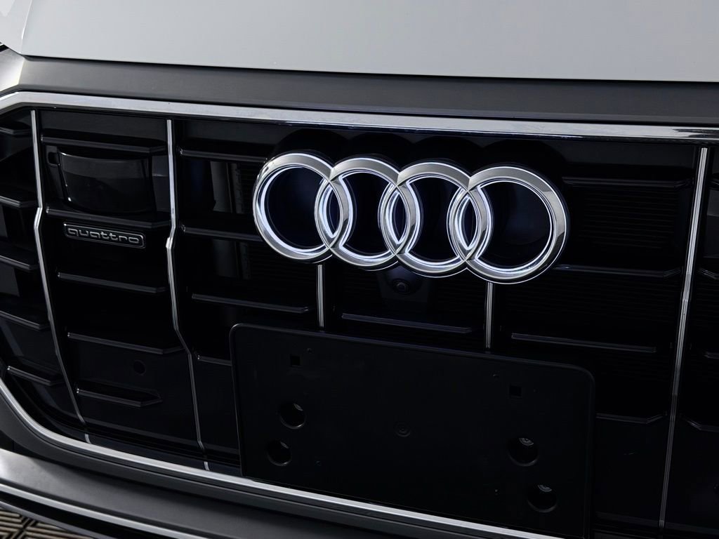 Used 2023 Audi Q8 Premium Plus w/ Premium Plus Package AWD/4WD image 15