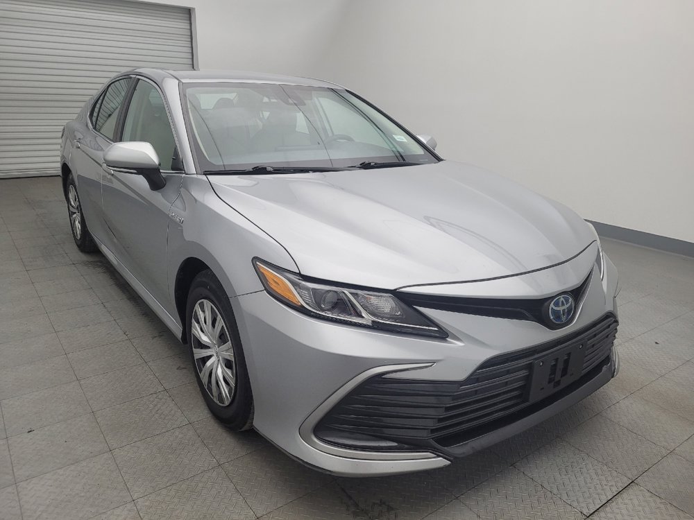 Used 2021 Toyota Camry LE image 13
