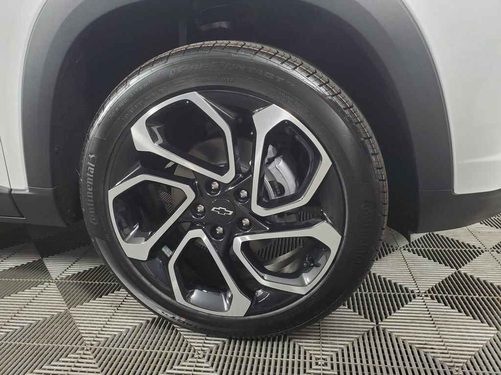 New 2026 Chevrolet Trax RS w/ Driver Confidence Package FWD image 29