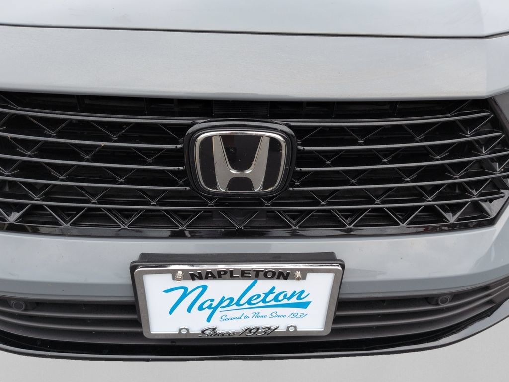 Used 2023 Honda Accord EX-L image 11
