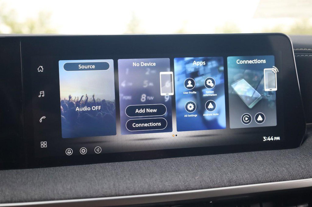 New 2026 Nissan Kicks SV image 11