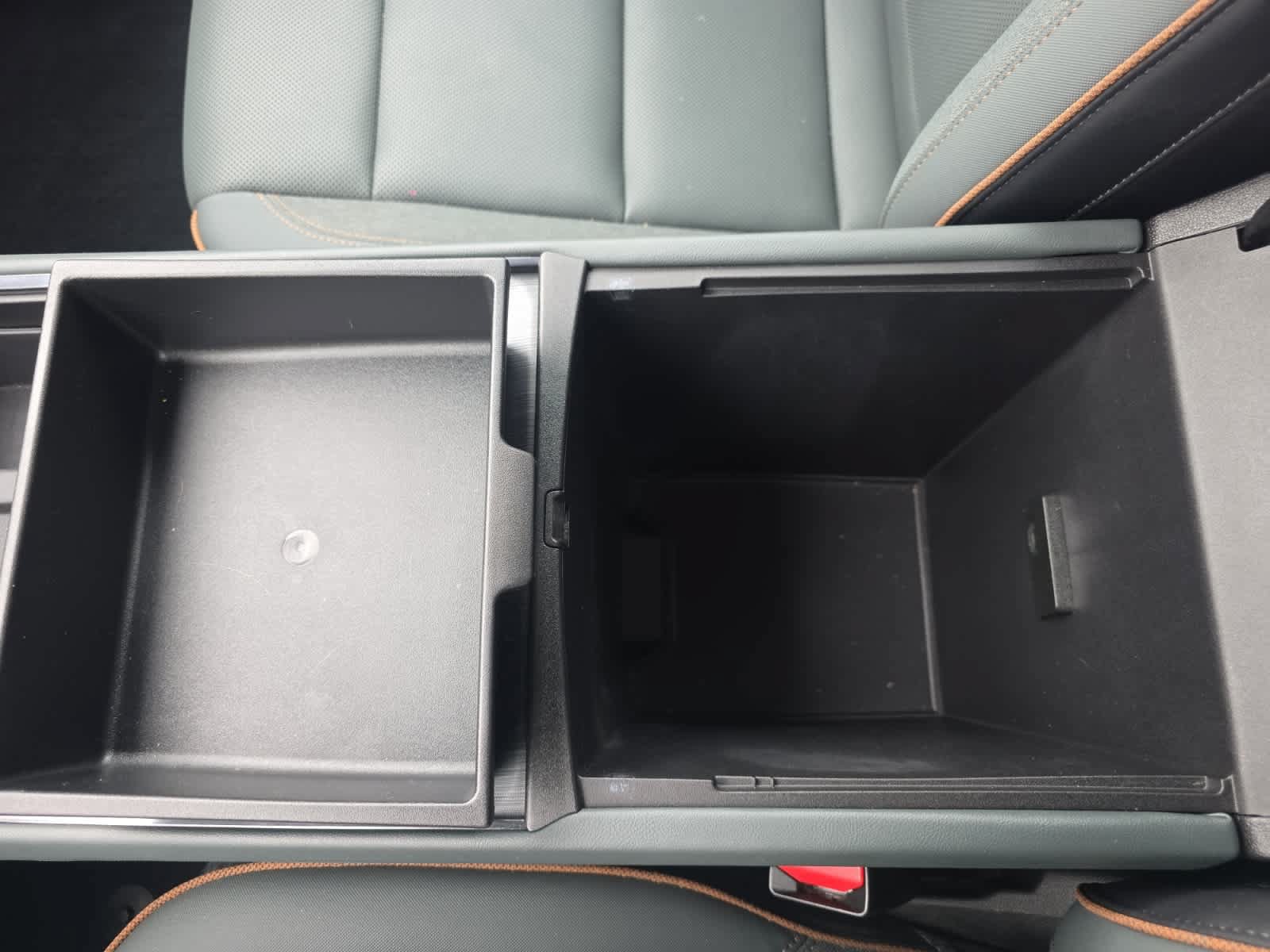 Used 2024 GMC Acadia AT4 AWD/4WD image 22