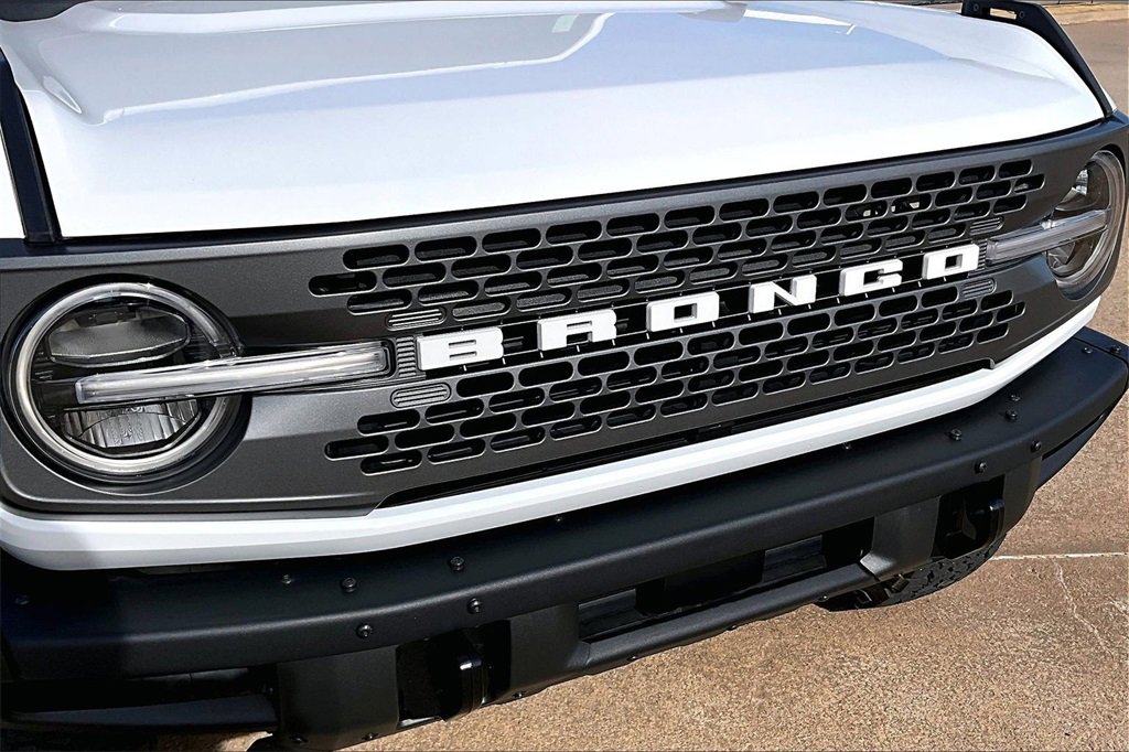 Used 2024 Ford Bronco Badlands image 28