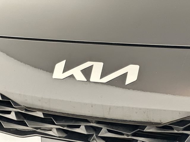 Used 2023 Kia Forte LXS FWD image 22