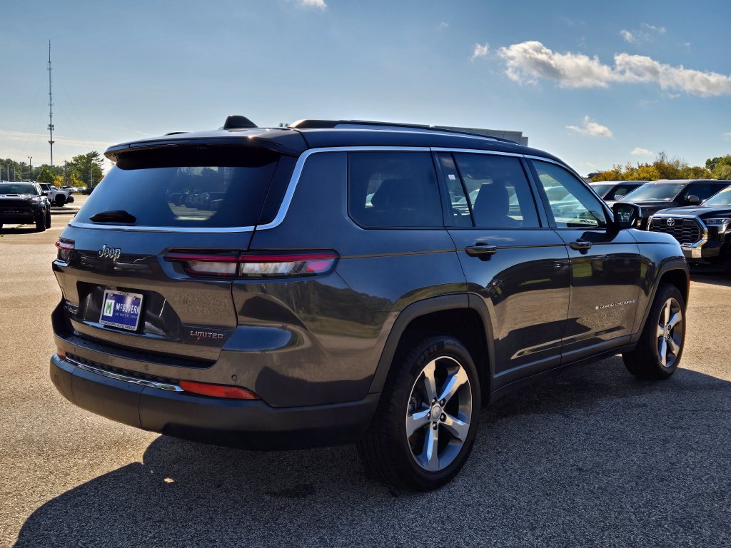 Used 2022 Jeep Grand Cherokee L Limited AWD/4WD image 6