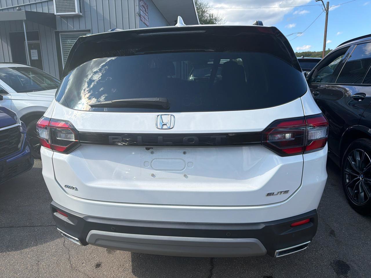 Used 2024 Honda Pilot Elite image 7