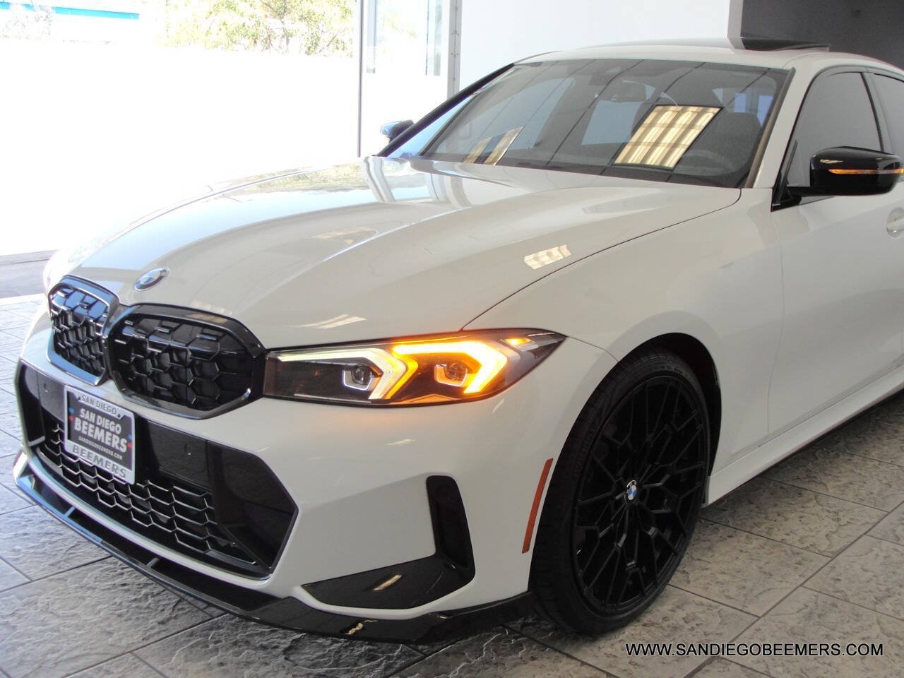 Used 2023 BMW 330i Sedan w/ M Sport Package RWD image 53