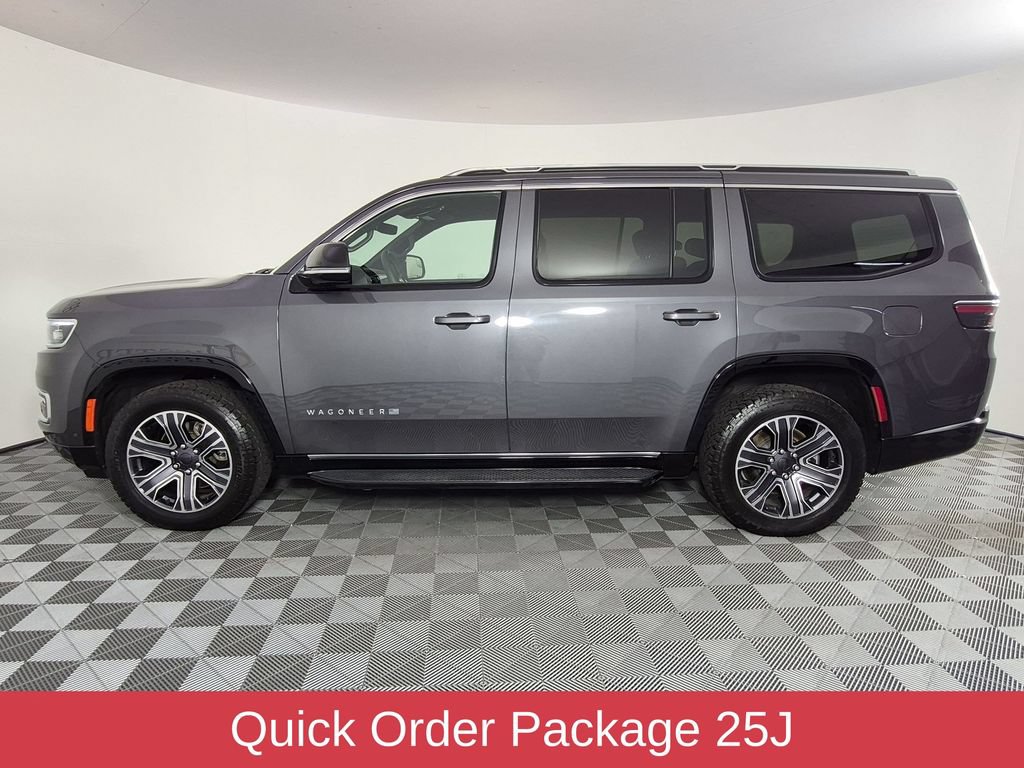Used 2024 Jeep Wagoneer Series II w/ Flexible Seating Group RWD image 7