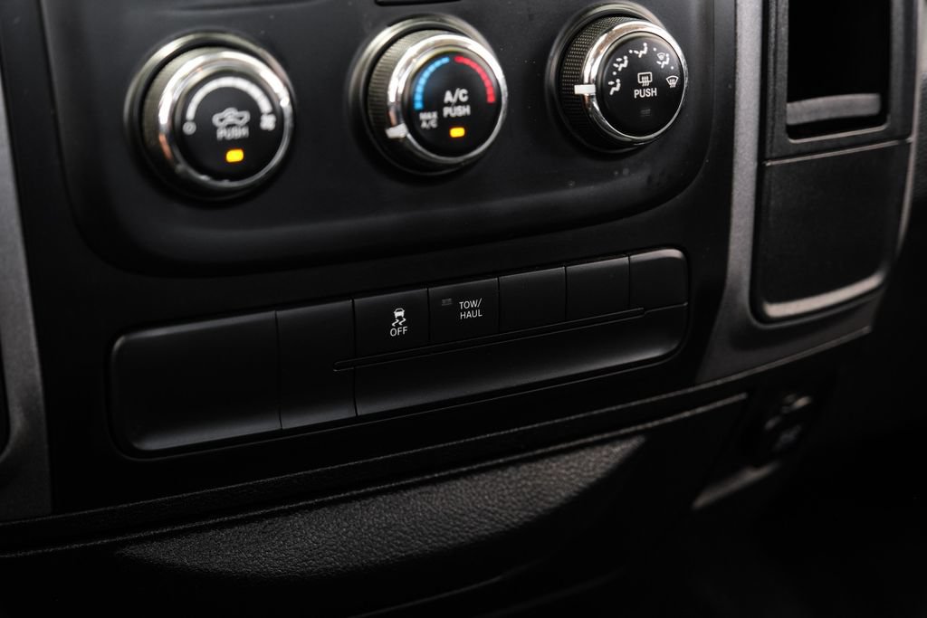 Used 2014 RAM 1500 Tradesman w/ Power & Remote Entry Group RWD image 21