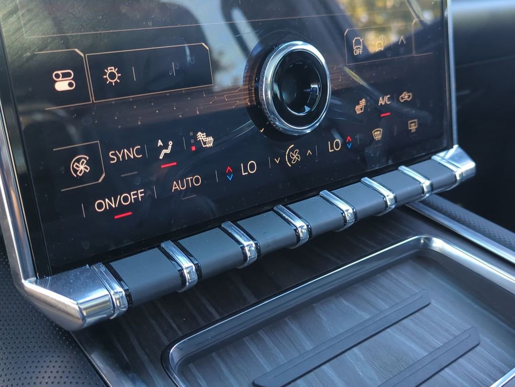 New 2024 GMC Sierra EV Denali image 17