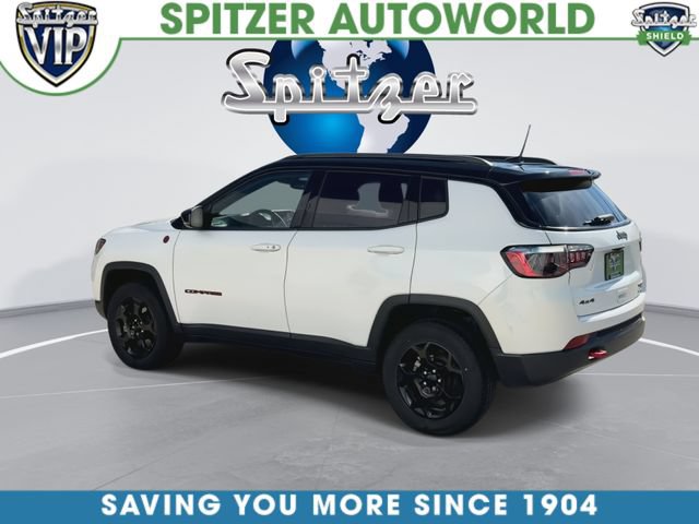 Used 2023 Jeep Compass Trailhawk AWD/4WD image 7