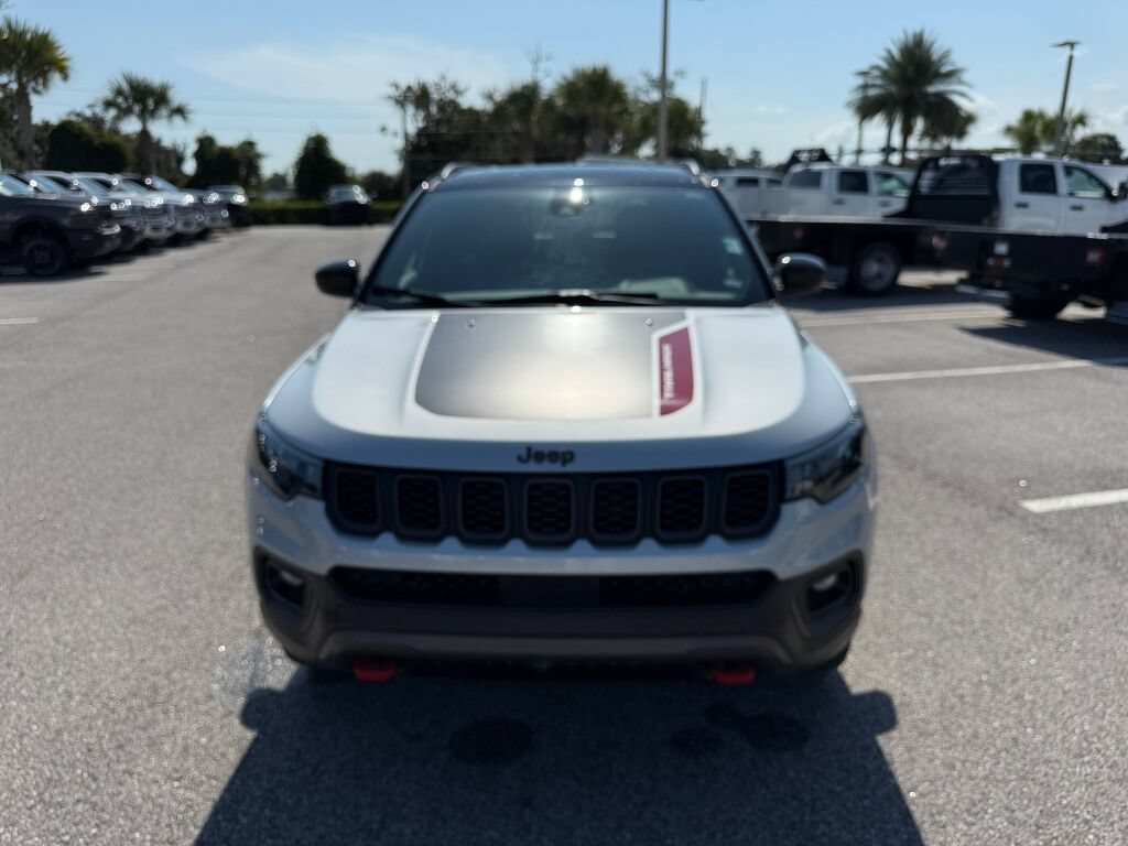 Used 2026 Jeep Compass Trailhawk AWD/4WD image 8