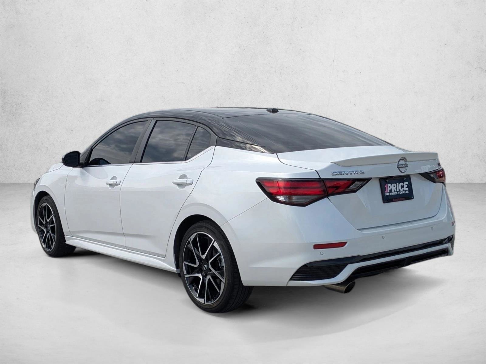 Used 2024 Nissan Sentra SR FWD image 8