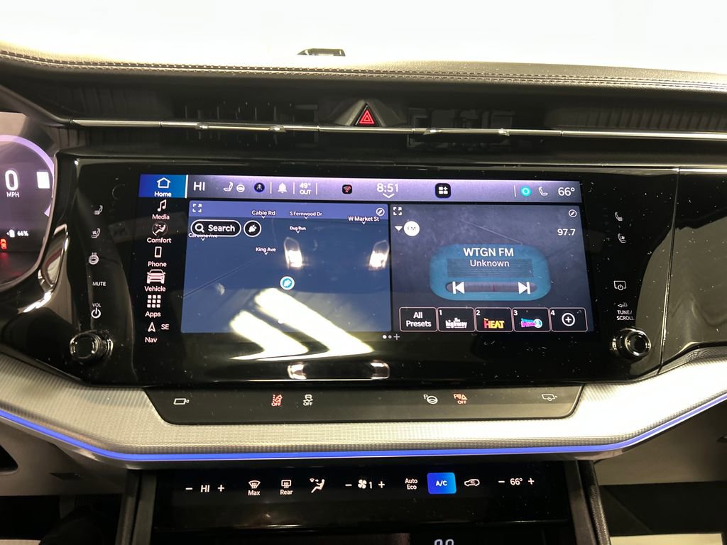 Used 2024 Jeep Wagoneer Launch Edition image 17