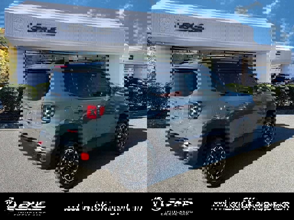 Used 2016 Jeep Renegade Trailhawk image 5