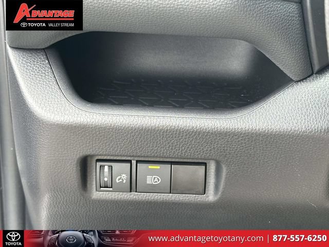 Certified 2025 Toyota RAV4 LE FWD image 23