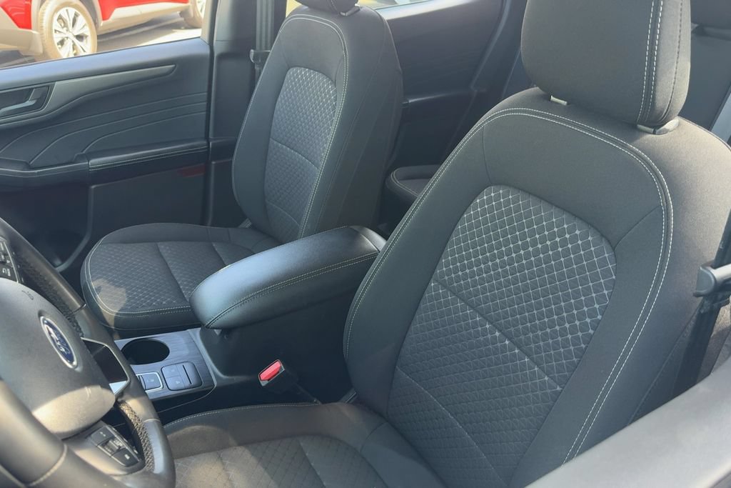 Used 2023 Ford Escape Active FWD image 11